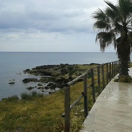 Lodge Stella Dell'urmo *